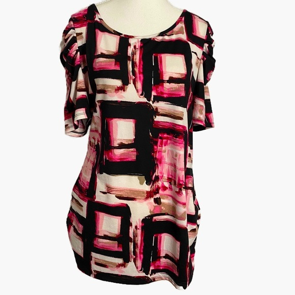 New Directions Pink and Black Abstract Print Short Sleeve‎ Top - Picture 1 of 9